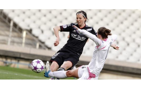WE NEED GIRLS IN OUR TEAMS